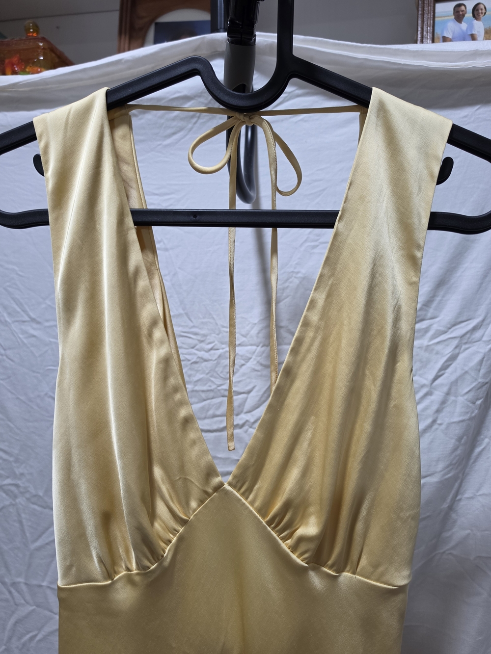 Abercrombie & Fitch Pale Yellow Satin Maxi Slip Dress - Picture 6 of 10